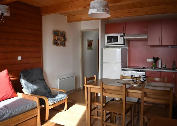 Duplex 3 Pièces Avec Parking, Proche Forêt Et Centre - Confort Et équipements Complets - Fr-1-580-77 *